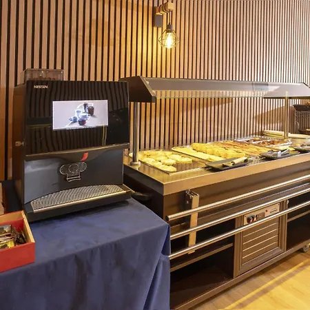 호텔 Restaurante Turmo 3*