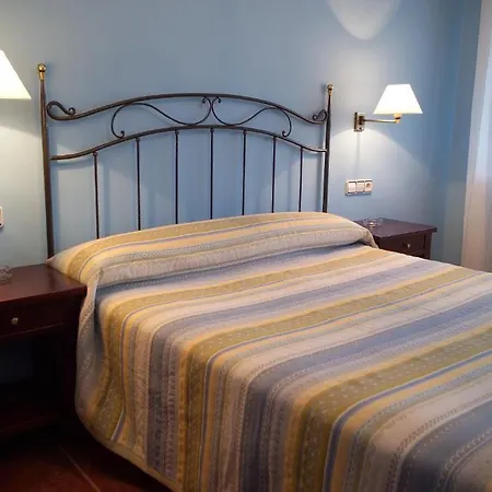 Hotel Turmo 3*